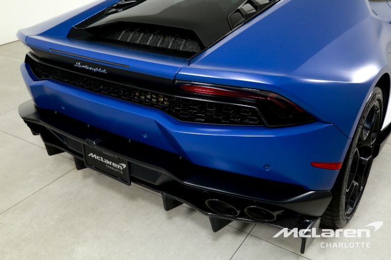Used-2017-Lamborghini-Huracan-LR-610-4-AVIO-63
