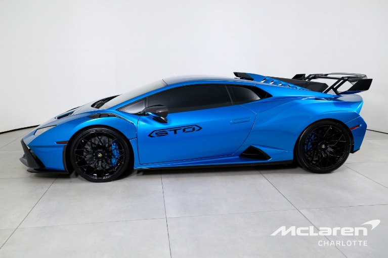 Used-2022-Lamborghini-Huracan-STO