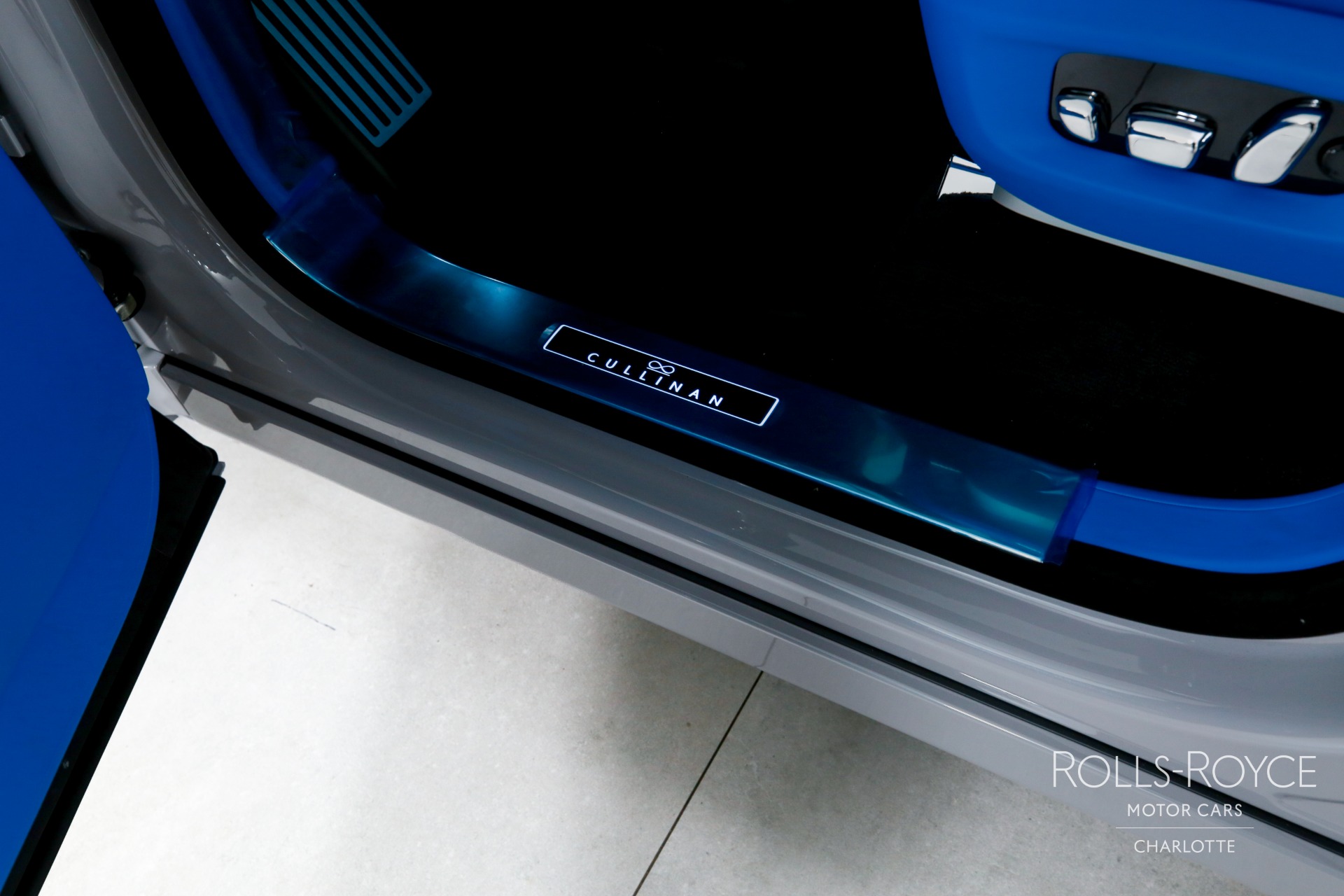 New 2027 Rolls-Royce Black Badge Cullinan  | Charlotte, NC
