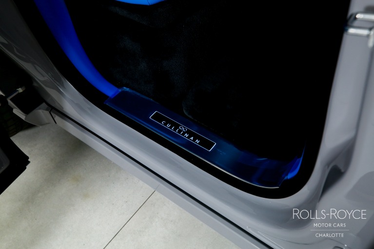 New-2027-Rolls-Royce-Black-Badge-Cullinan