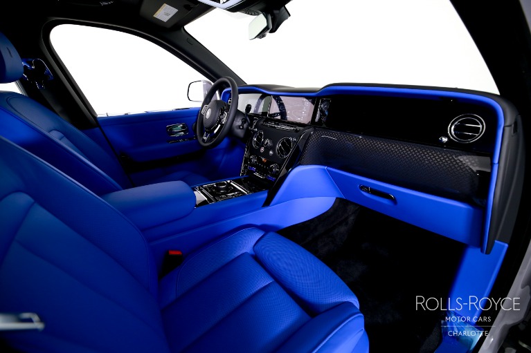 New-2027-Rolls-Royce-Black-Badge-Cullinan