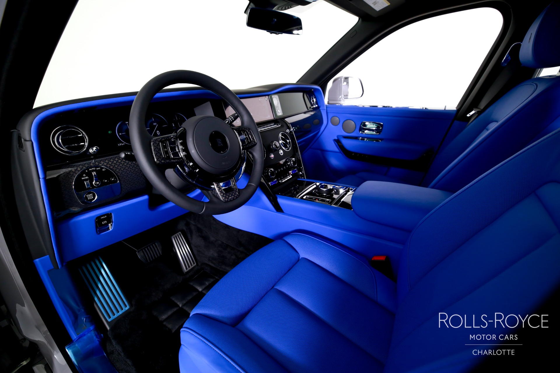 New 2027 Rolls-Royce Black Badge Cullinan  | Charlotte, NC
