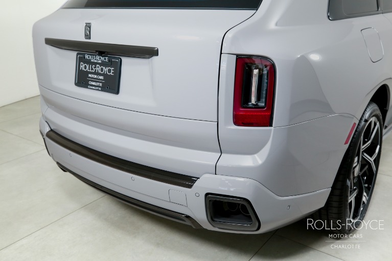 New-2027-Rolls-Royce-Black-Badge-Cullinan