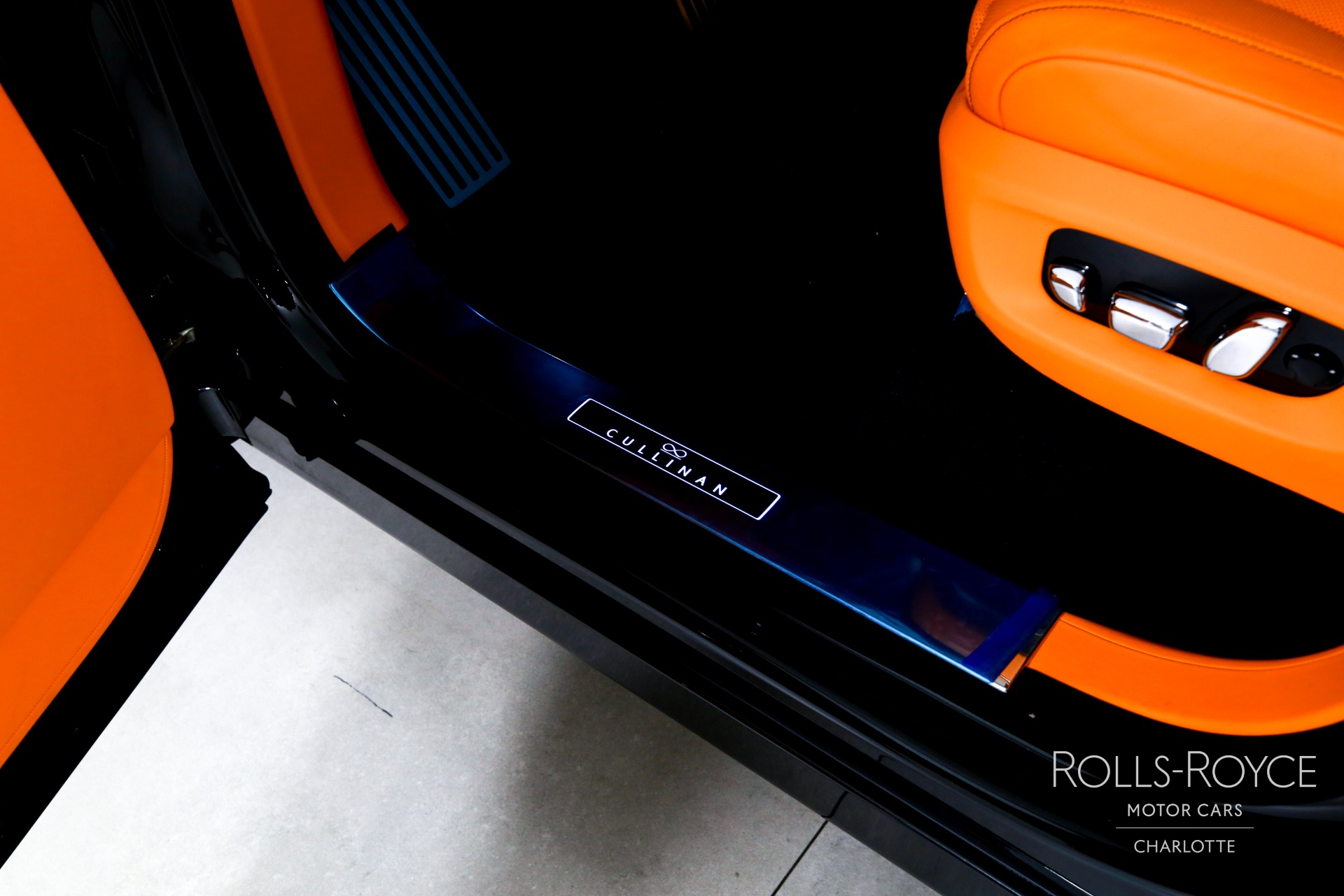 New 2027 Rolls-Royce Black Badge Cullinan  | Charlotte, NC