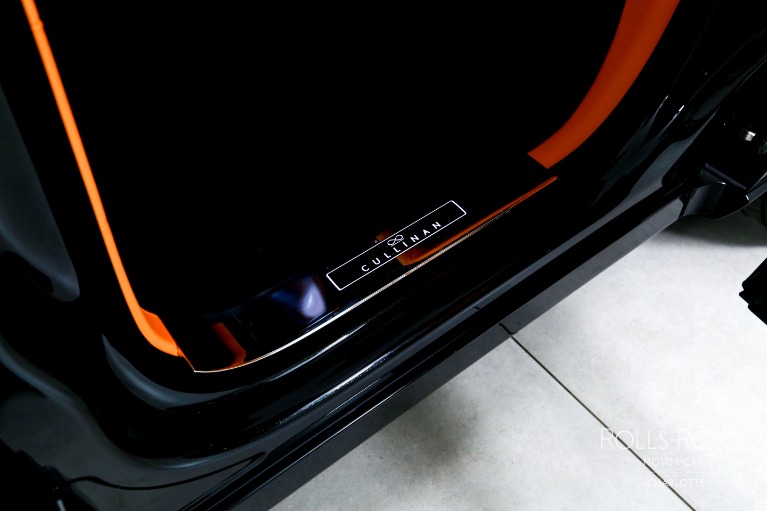 New-2027-Rolls-Royce-Black-Badge-Cullinan