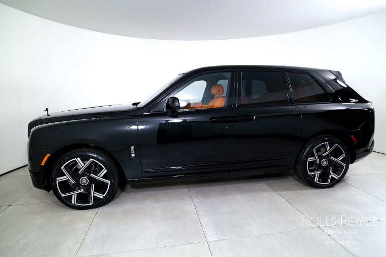 New-2027-Rolls-Royce-Black-Badge-Cullinan