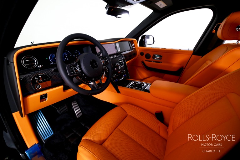 New-2027-Rolls-Royce-Black-Badge-Cullinan