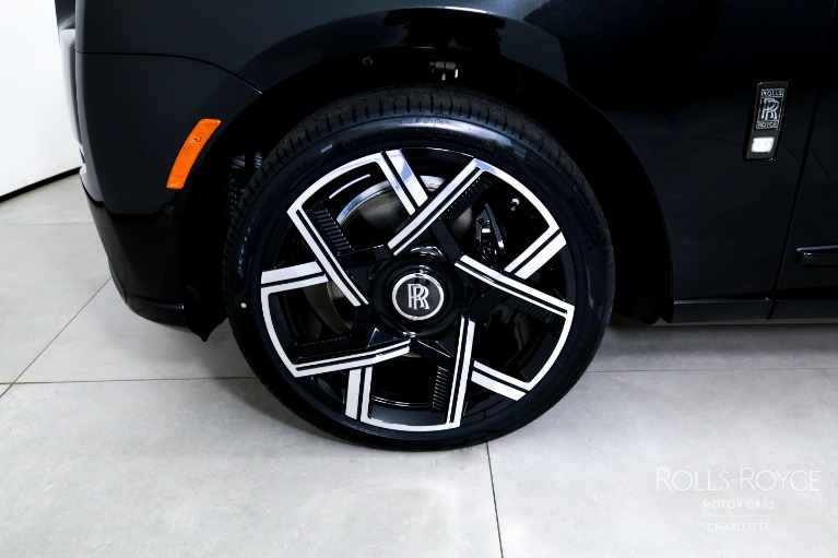 New-2027-Rolls-Royce-Black-Badge-Cullinan