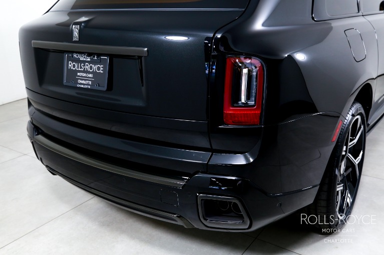 New-2027-Rolls-Royce-Black-Badge-Cullinan