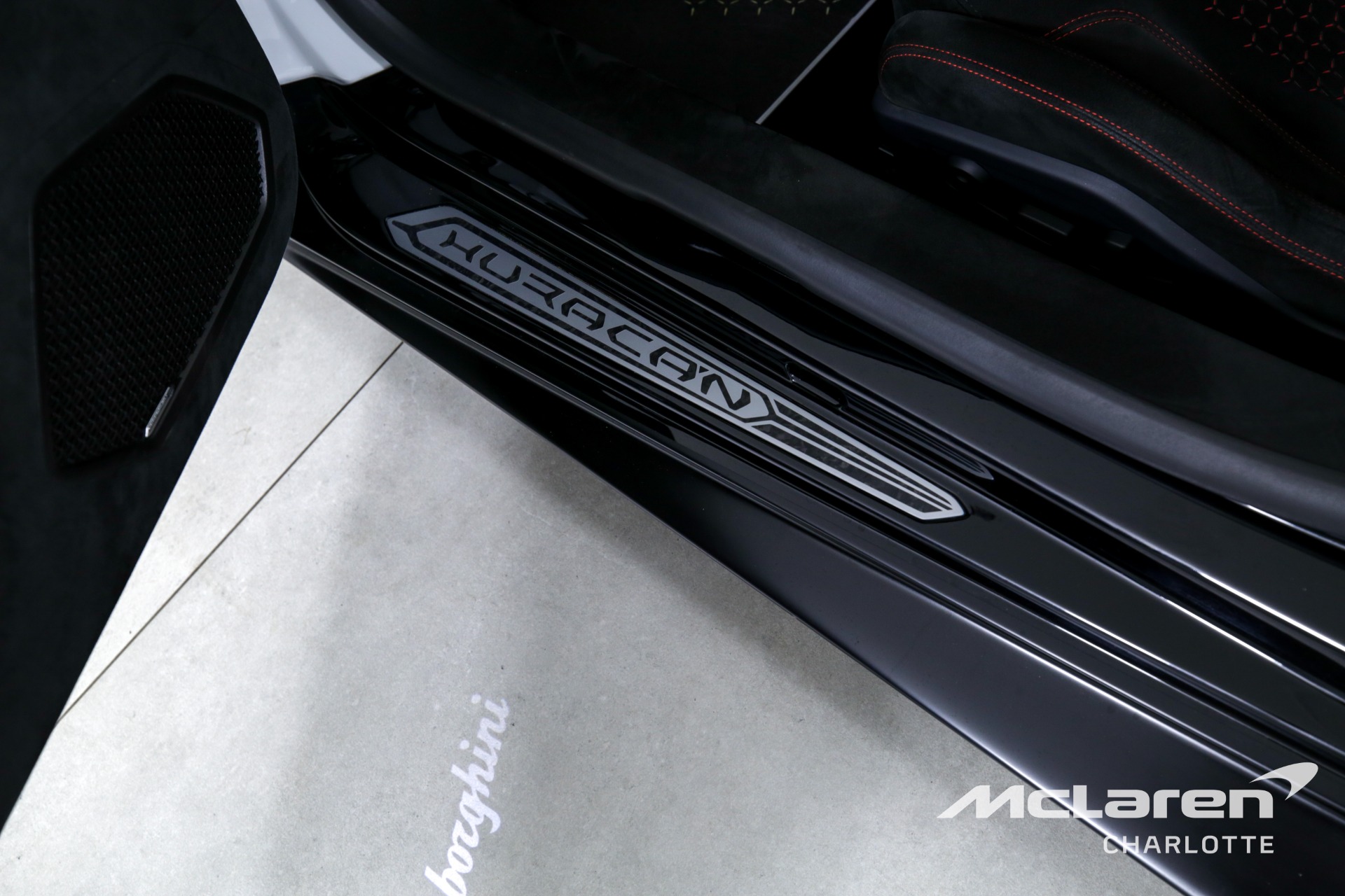 Used 2018 Lamborghini Huracan LP 640-4 Performante Spyder | Charlotte, NC
