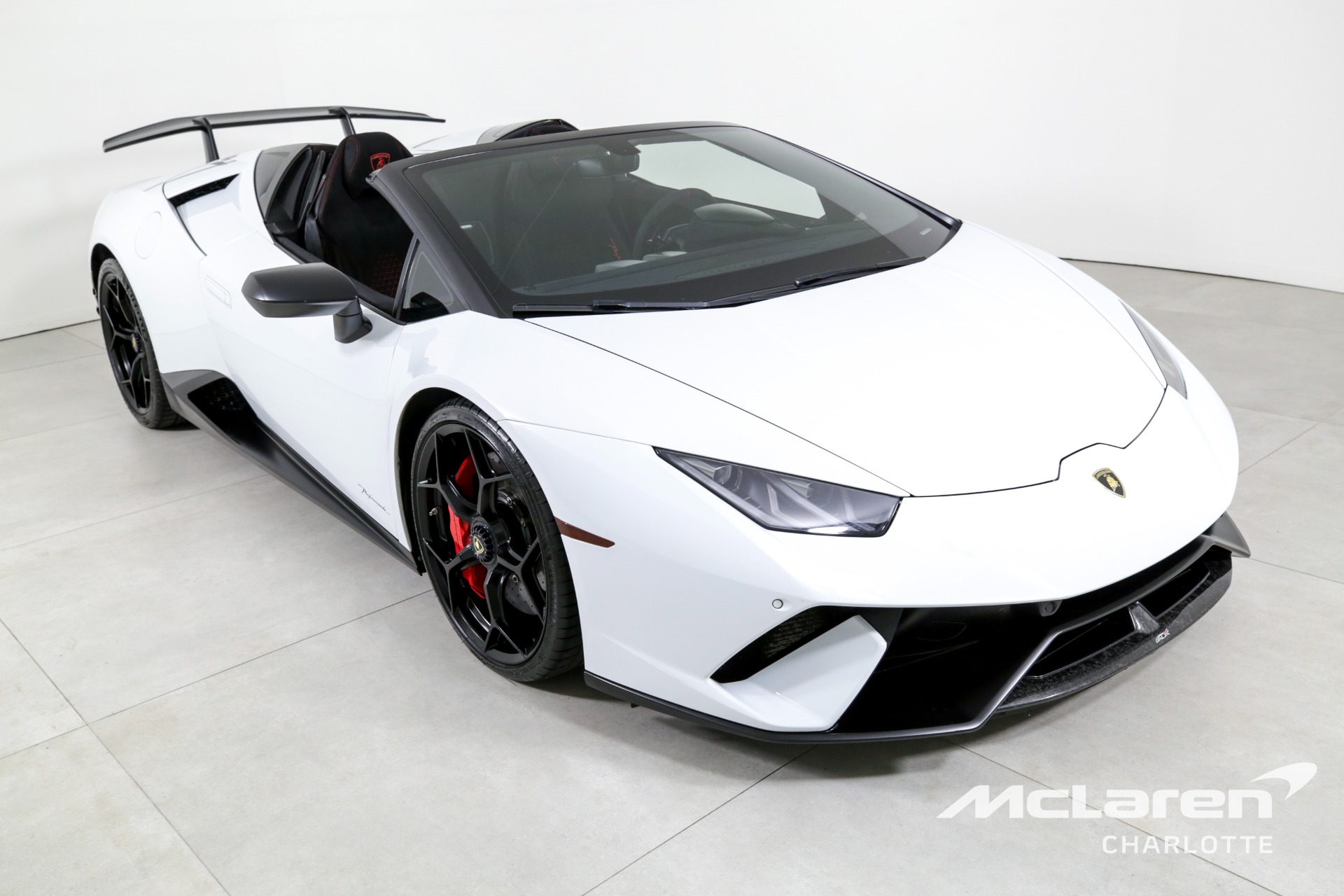 Used 2018 Lamborghini Huracan LP 640-4 Performante Spyder | Charlotte, NC