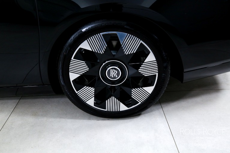 New-2027-Rolls-Royce-Phantom