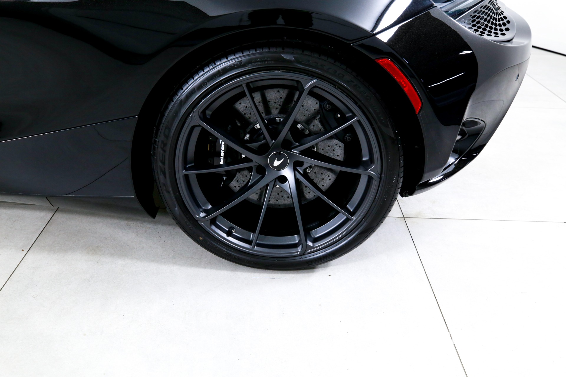 Used 2027 McLaren 750S  | Charlotte, NC