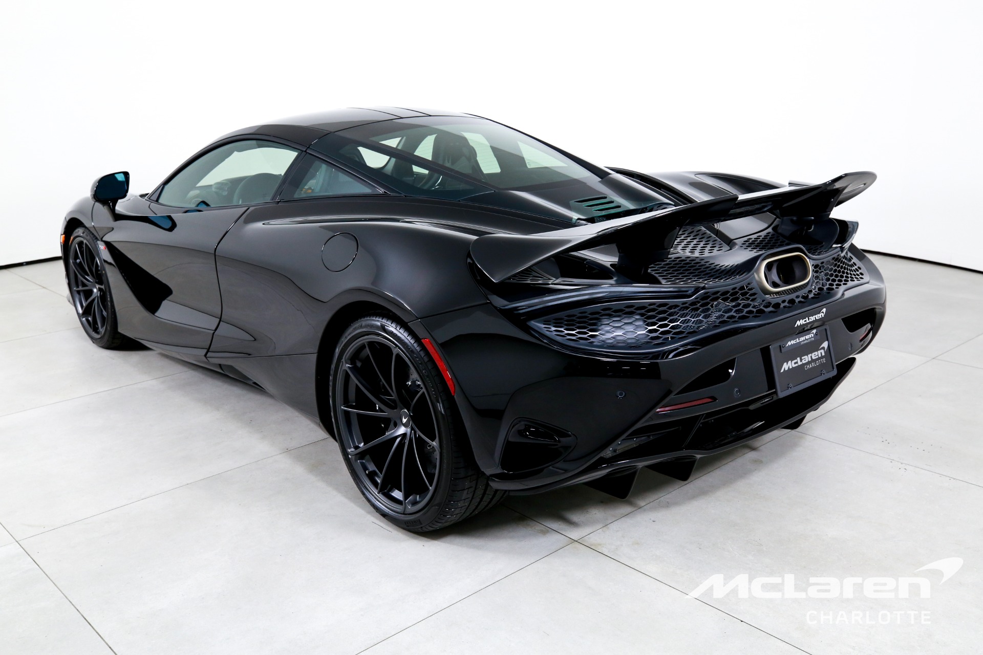 Used 2027 McLaren 750S  | Charlotte, NC