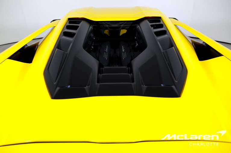 Used-2025-Lamborghini-Revuelto