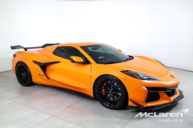 Used-2023-Chevrolet-Corvette-Z06
