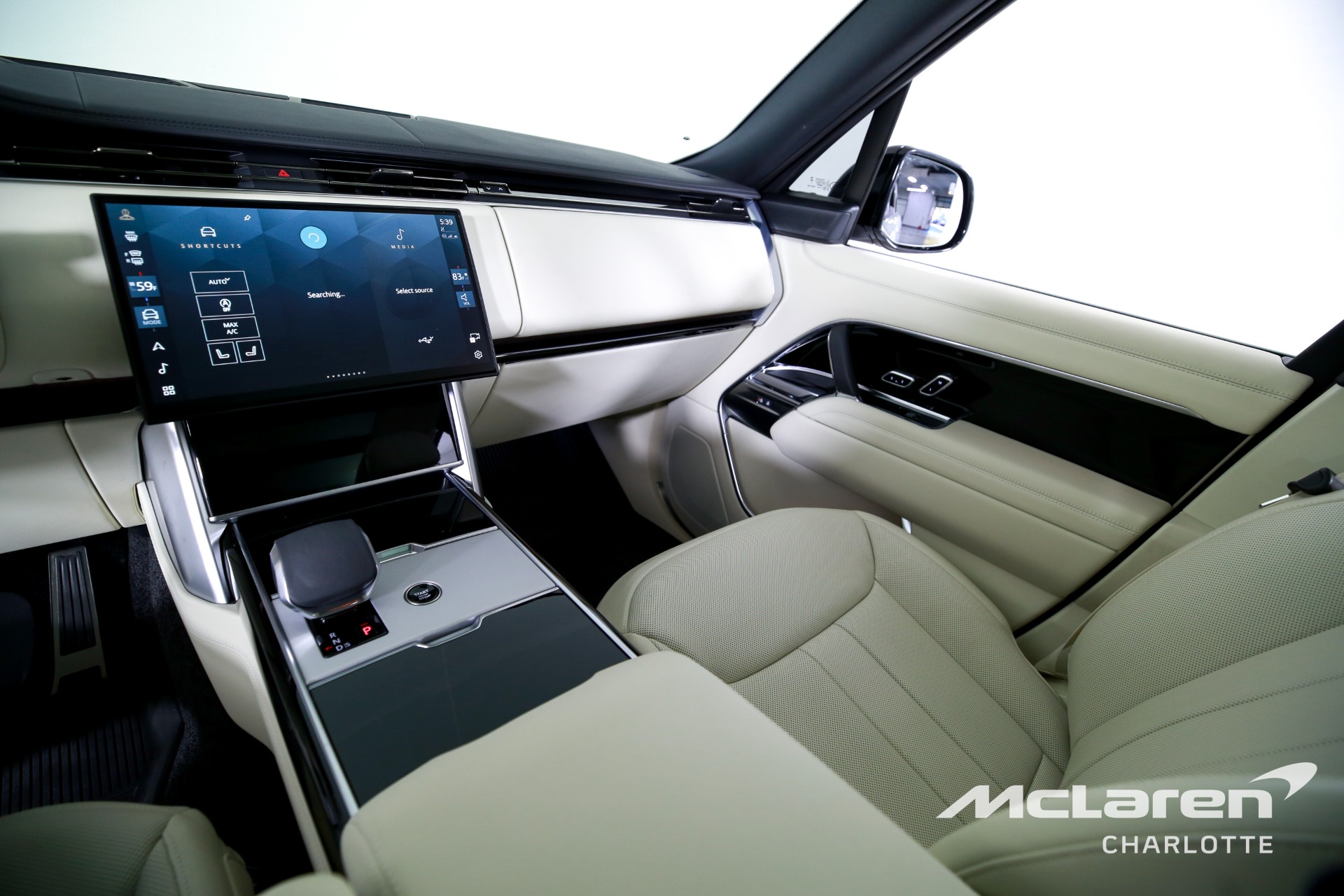 Used 2025 Land Rover Range Rover P400 SE | Charlotte, NC