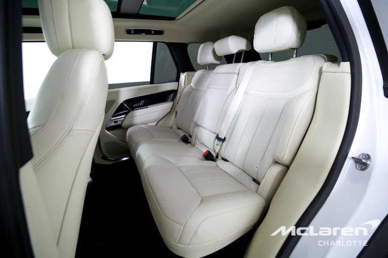 Used-2025-Land-Rover-Range-Rover-P400-SE