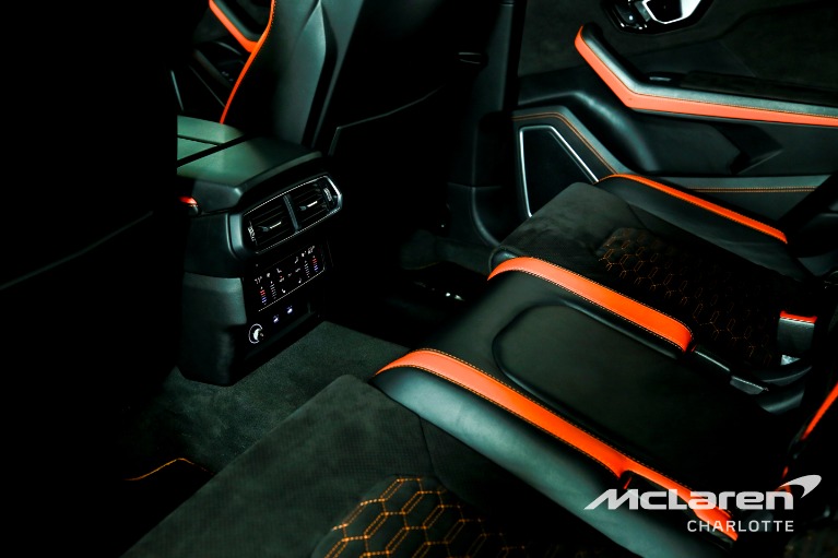 Used-2022-Lamborghini-Urus
