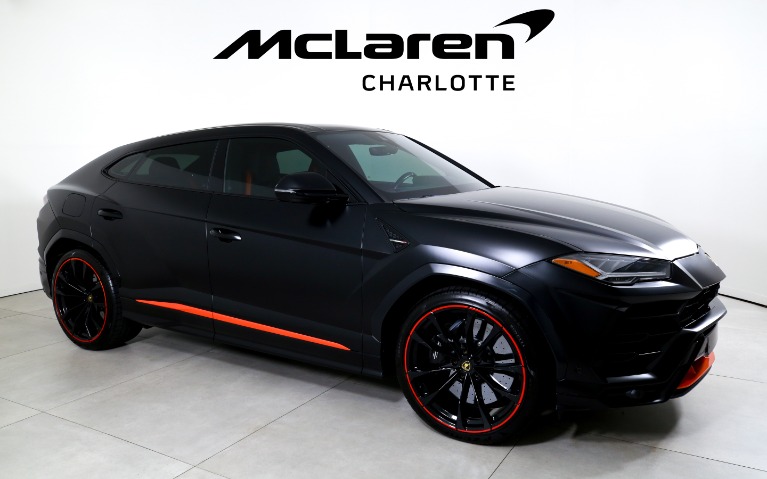 Used-2022-Lamborghini-Urus