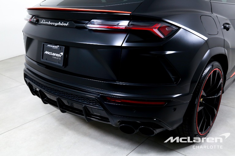 Used-2022-Lamborghini-Urus