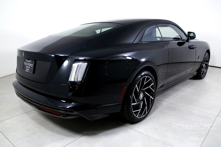 New-2027-Rolls-Royce-Black-Badge-Spectre