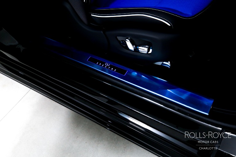 New-2027-Rolls-Royce-Black-Badge-Spectre
