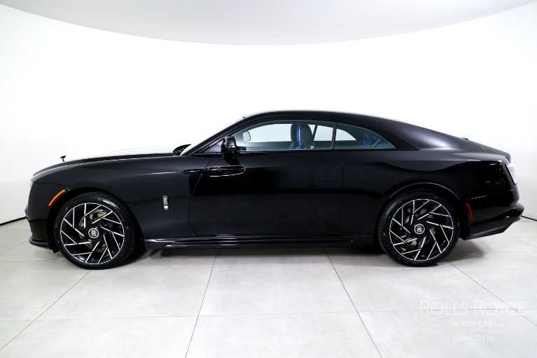 New-2027-Rolls-Royce-Black-Badge-Spectre