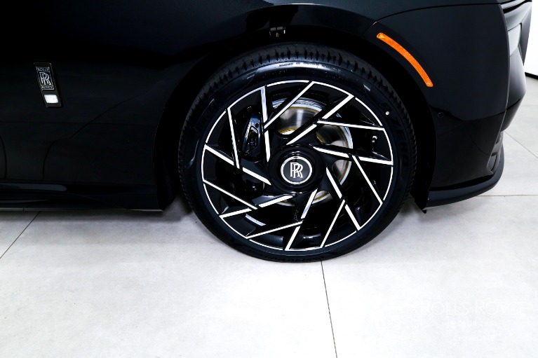 New-2027-Rolls-Royce-Black-Badge-Spectre