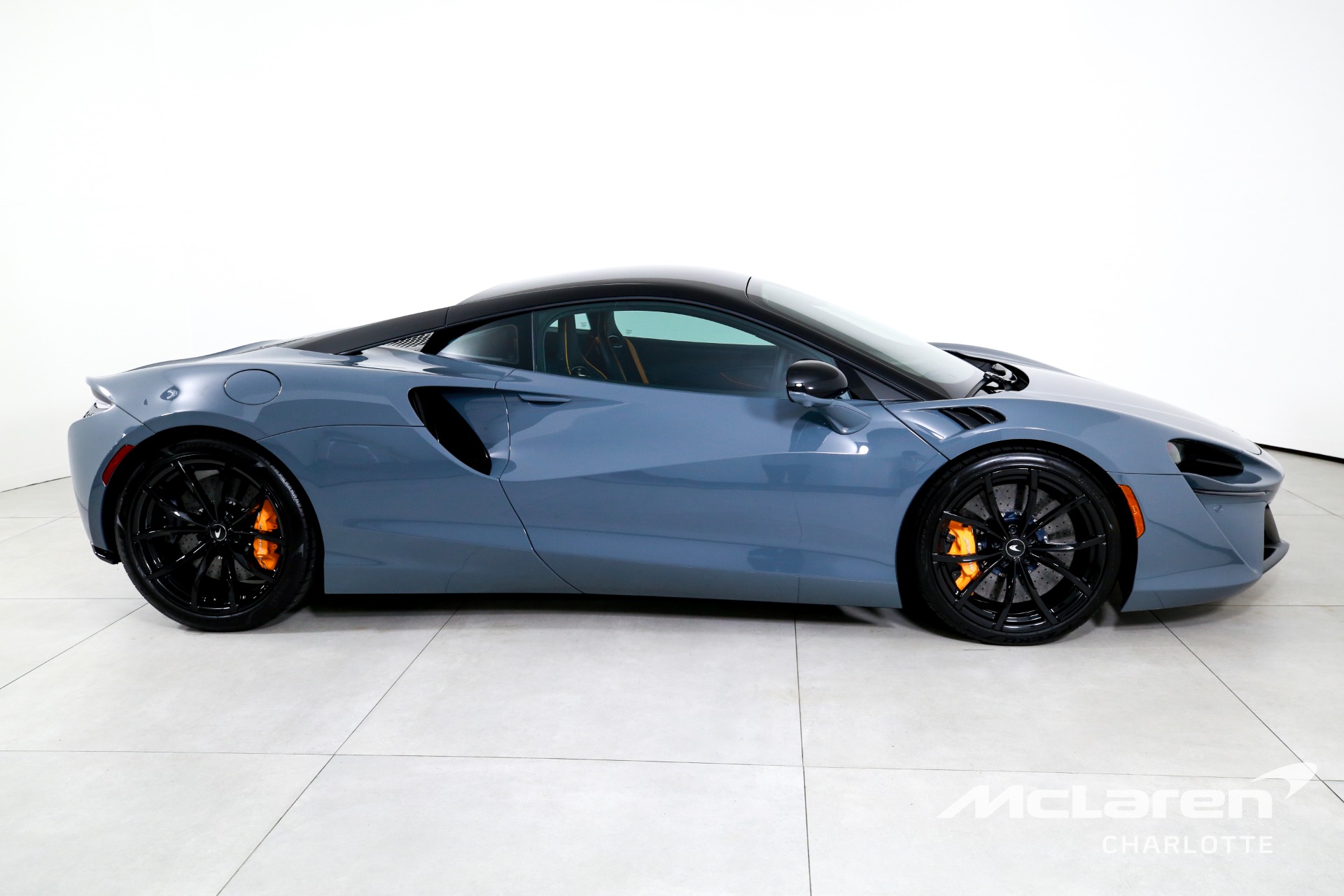 Used 2023 McLaren Artura  | Charlotte, NC