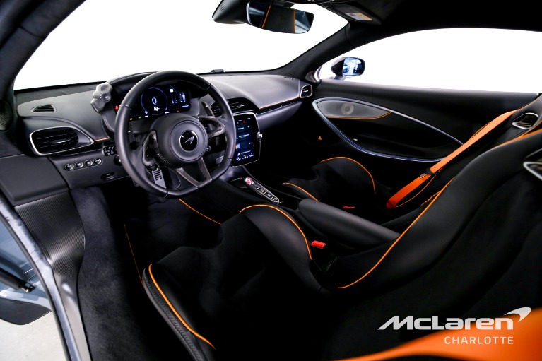 Used-2023-McLaren-Artura