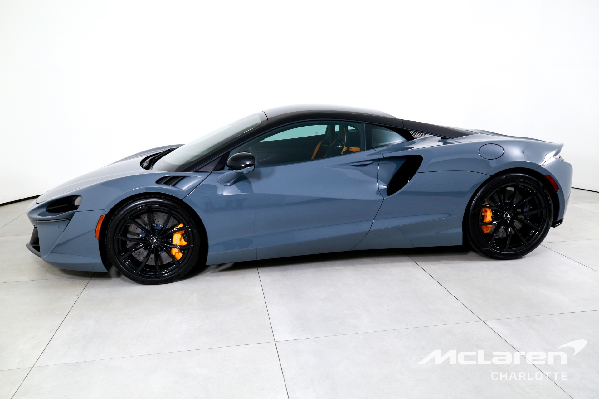 Used 2023 McLaren Artura  | Charlotte, NC