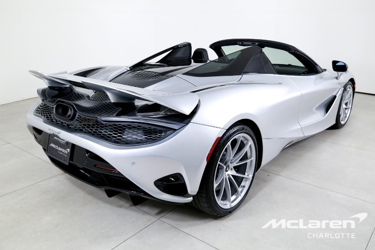New-2027-McLaren-750S-Spider