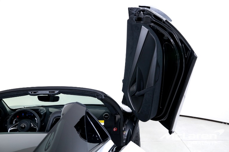New-2027-McLaren-750S-Spider