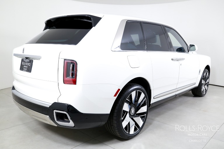 New-2027-Rolls-Royce-Cullinan