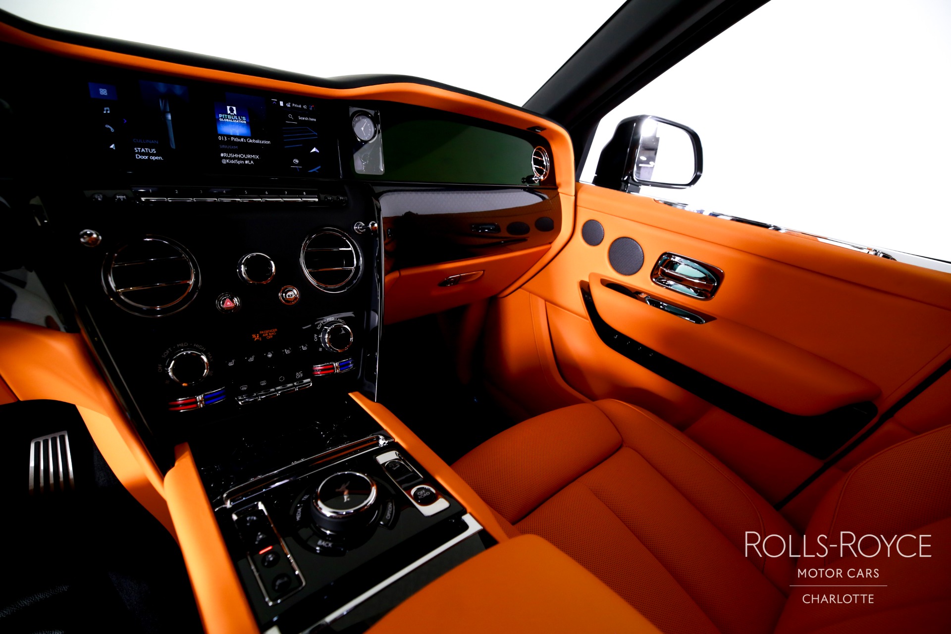 New 2027 Rolls-Royce Black Badge Cullinan  | Charlotte, NC