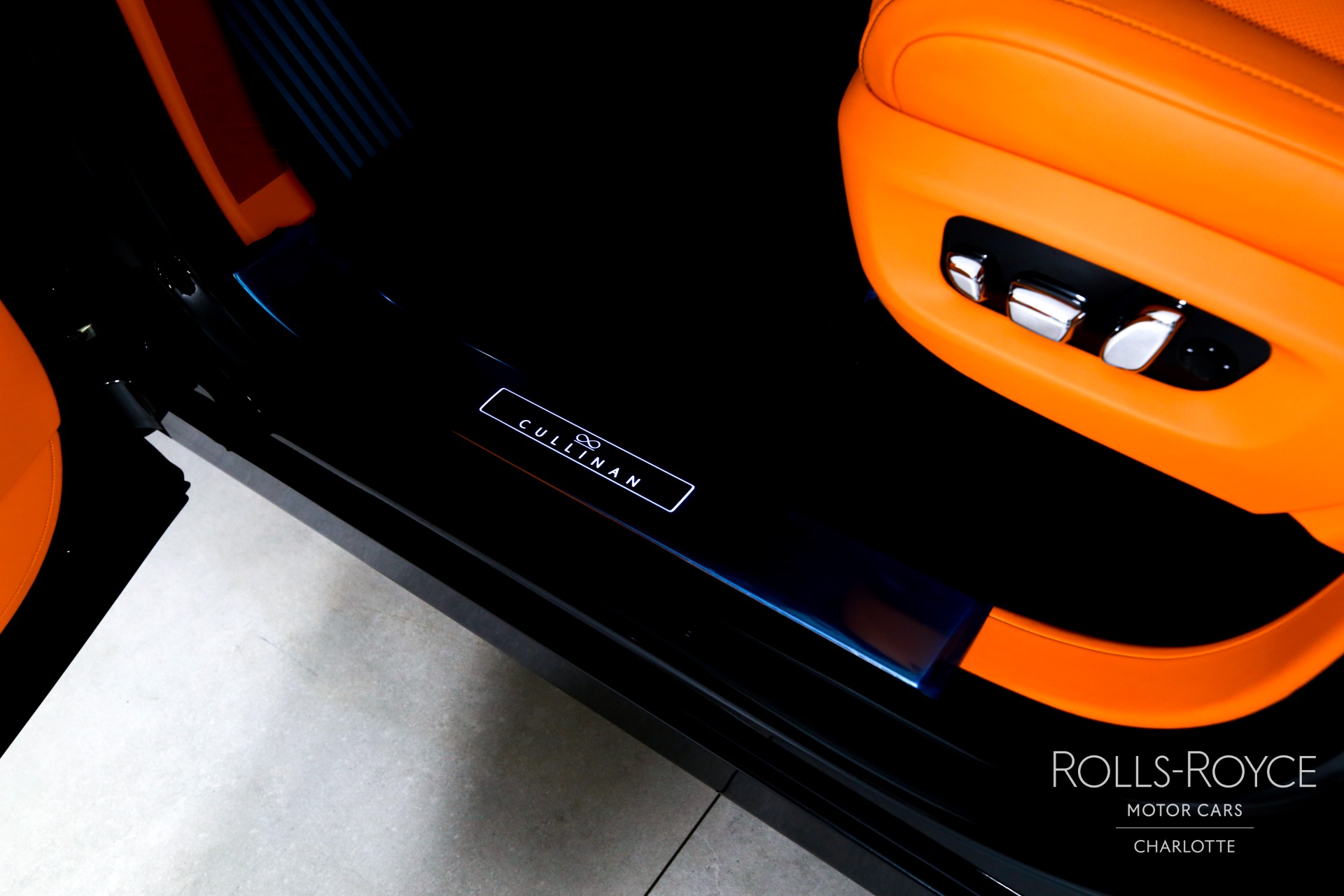 New 2027 Rolls-Royce Black Badge Cullinan  | Charlotte, NC