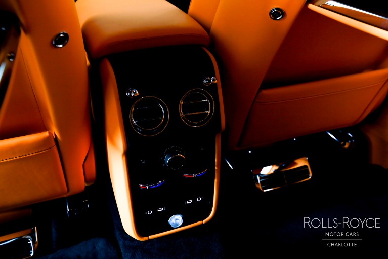 New-2027-Rolls-Royce-Black-Badge-Cullinan