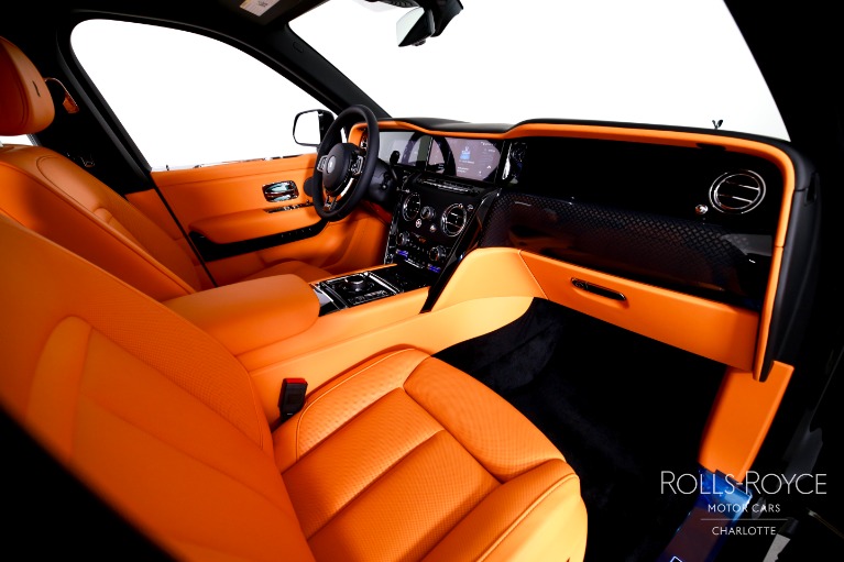 New-2027-Rolls-Royce-Black-Badge-Cullinan