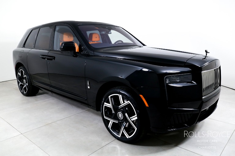 New-2027-Rolls-Royce-Black-Badge-Cullinan