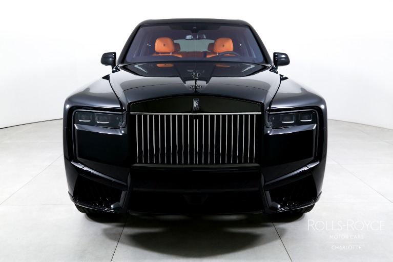 New-2027-Rolls-Royce-Black-Badge-Cullinan