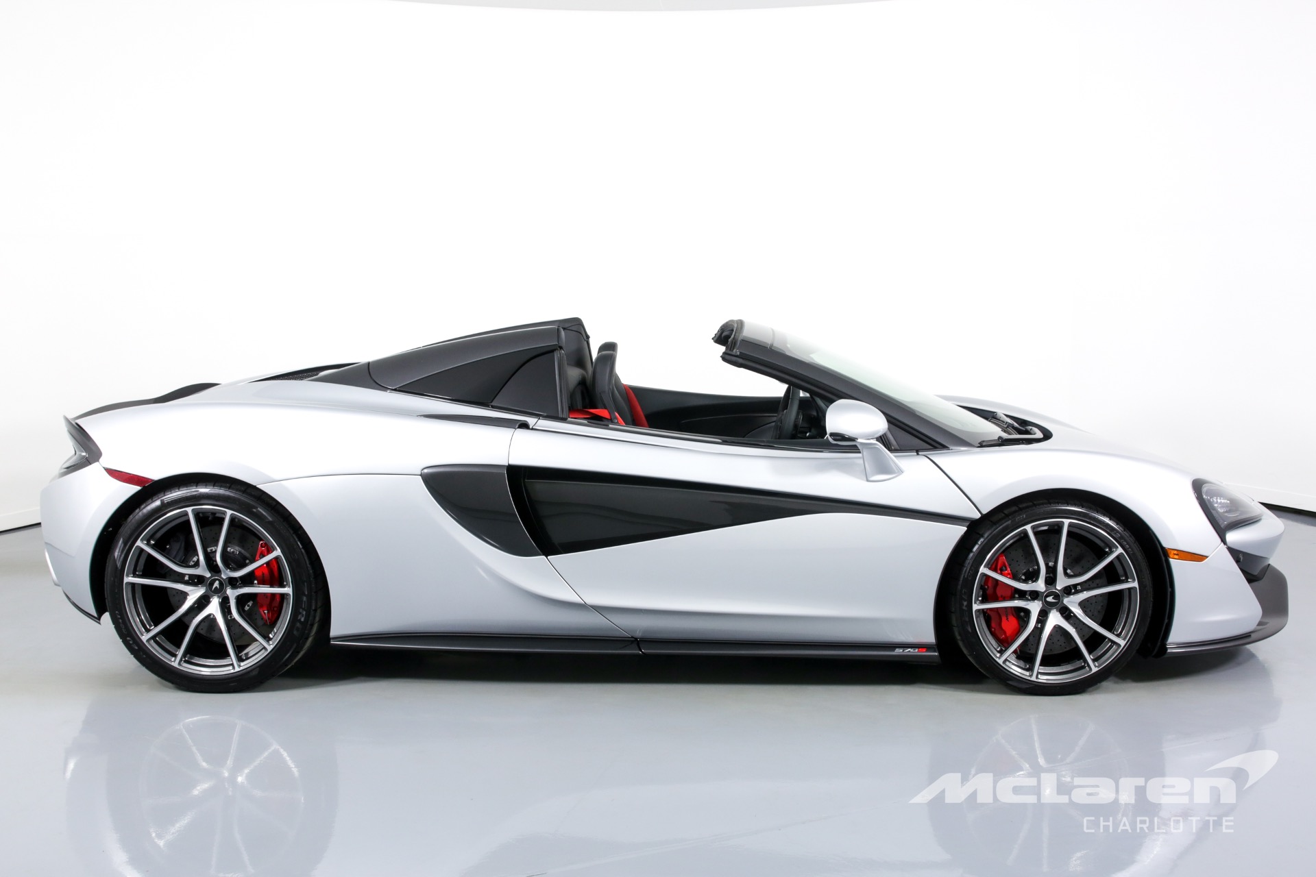 Used 2019 McLaren 570S SPIDER | Charlotte, NC