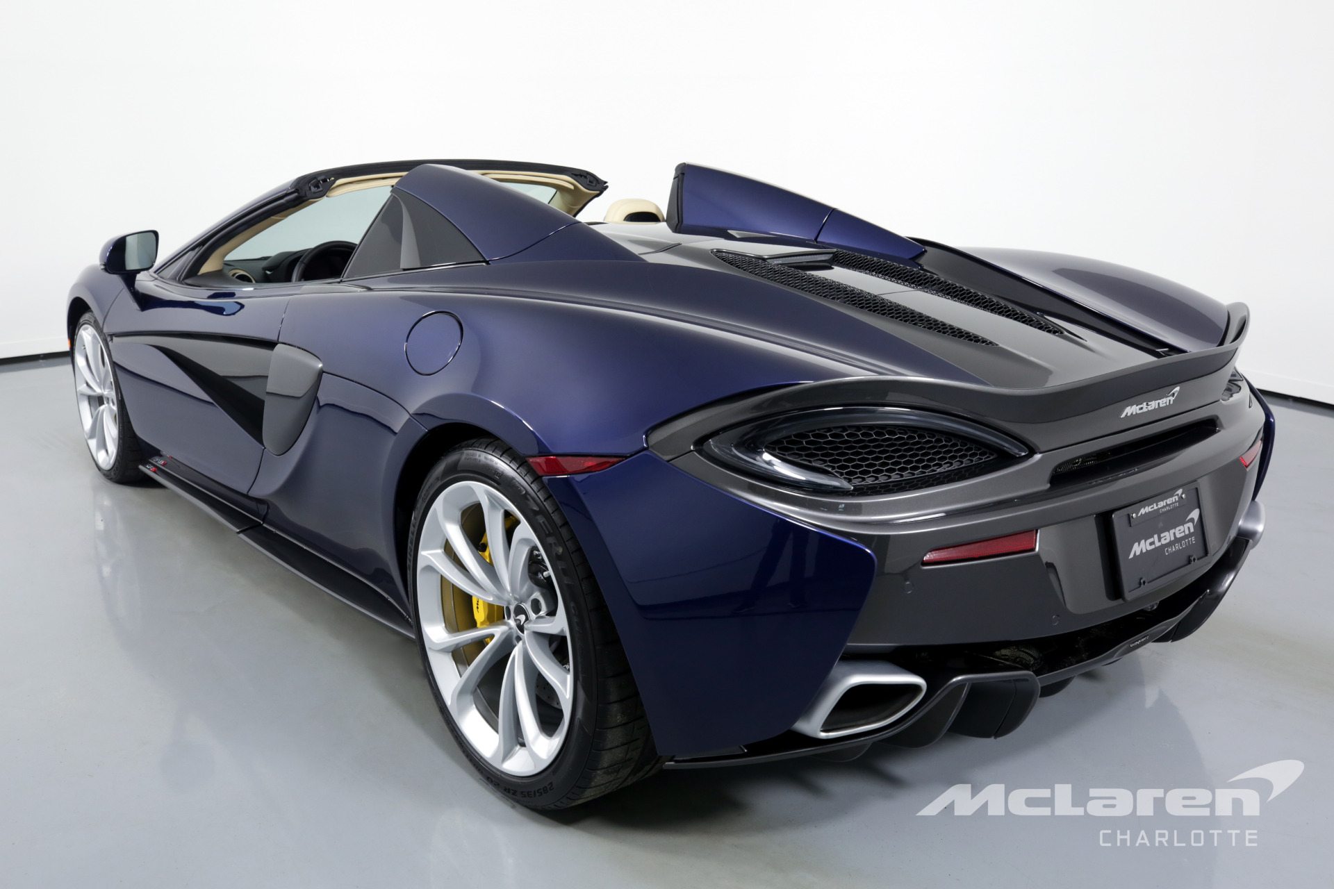 Used 2019 McLaren 570S Spider | Charlotte, NC
