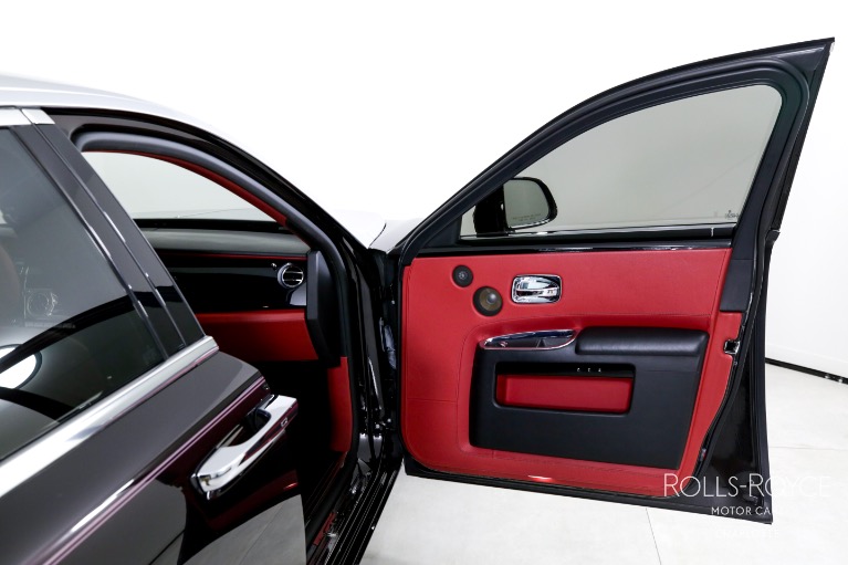 Used-2014-Rolls-Royce-Ghost