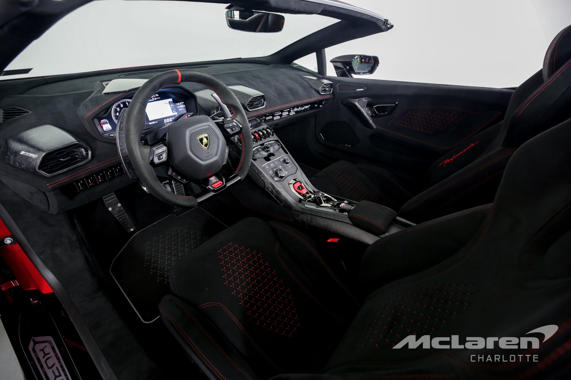 Used 2018 Lamborghini Huracan LP 640-4 Performante Spyder | Charlotte, NC