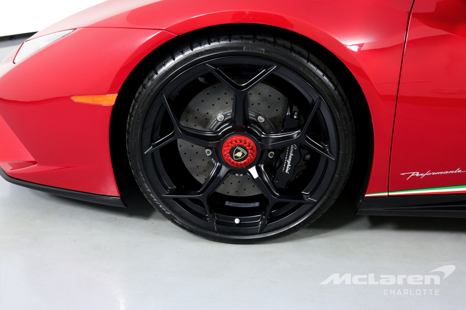 Used 2018 Lamborghini Huracan LP 640-4 Performante Spyder | Charlotte, NC