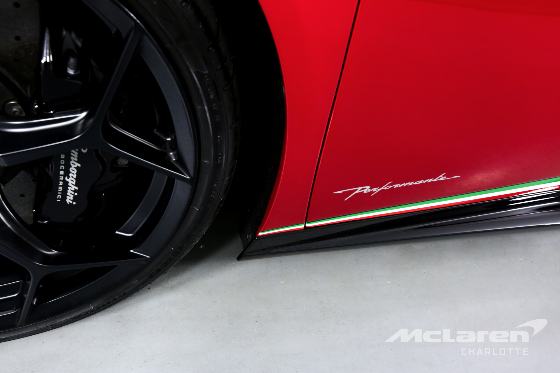 Used 2018 Lamborghini Huracan LP 640-4 Performante Spyder | Charlotte, NC