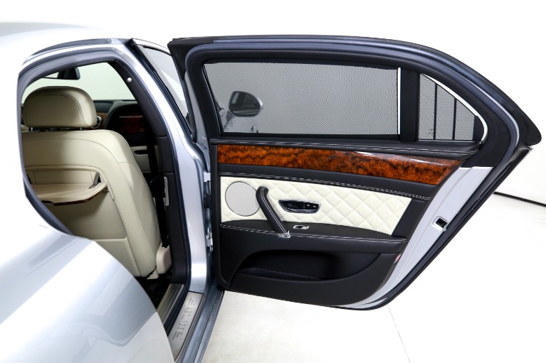 Used-2017-Bentley-Flying-Spur-V8