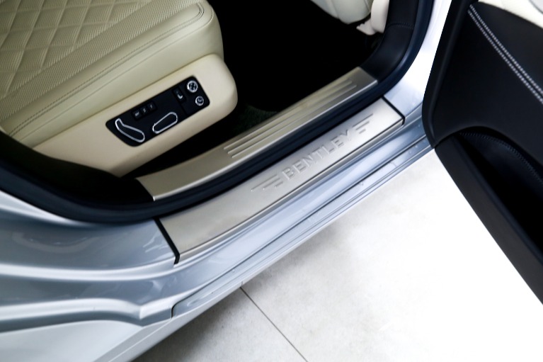 Used-2017-Bentley-Flying-Spur-V8