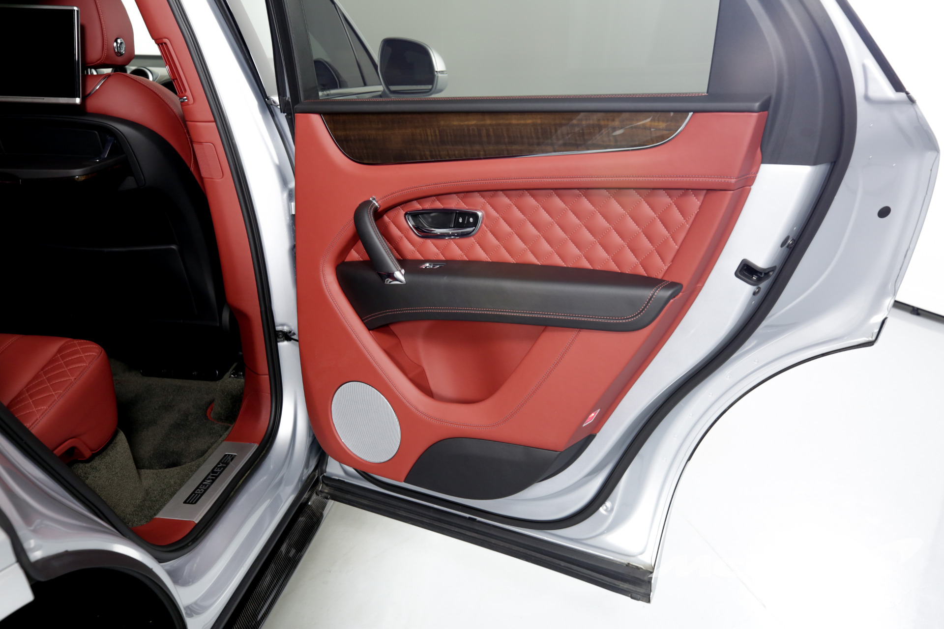 Used 2018 Bentley Bentayga W12 Signature Edition | Charlotte, NC